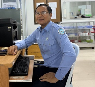 លោក តូច ពលពណ្ណៈ